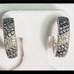 NWOT .86 CTW GENUINE DIAMOND HOOP EARRINGS
